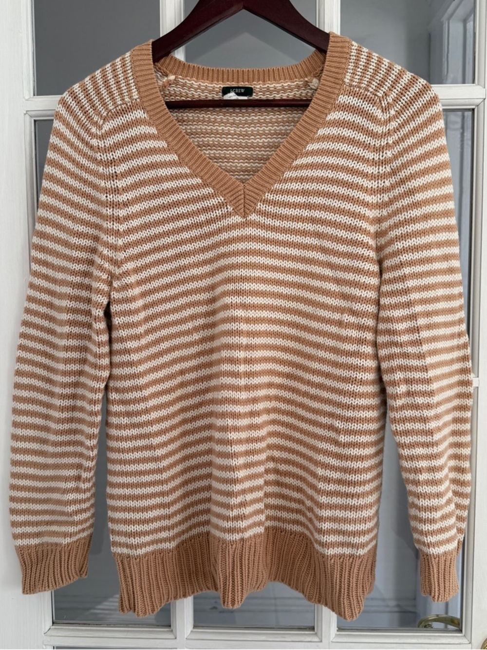 J. CREW Women’s Tan & White Striped Knit V-Neck Sweater Size M